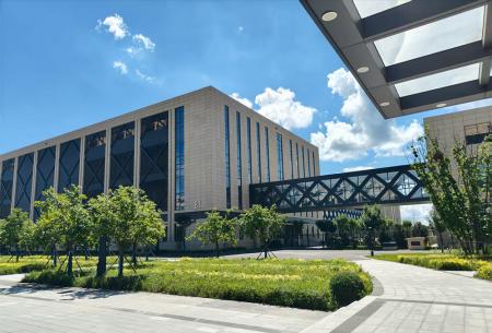 某省中国银行数据中心指挥台案例